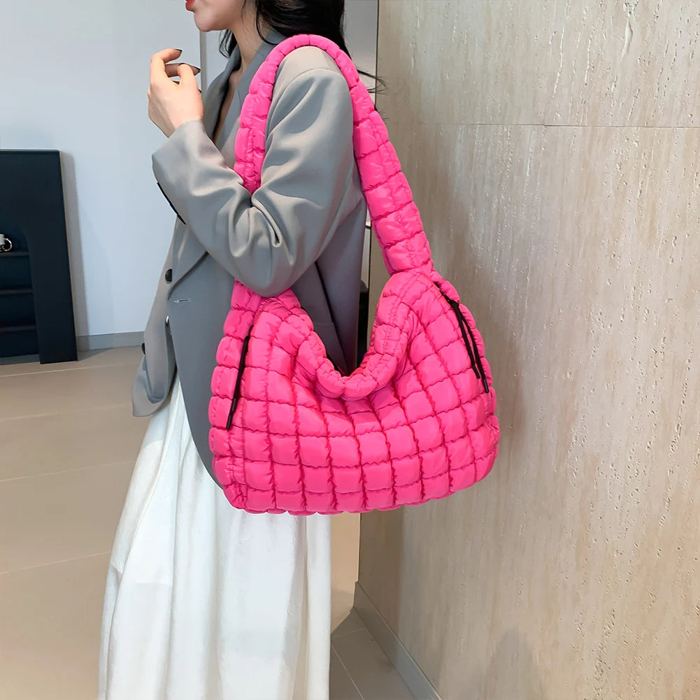 Women Puffer Shoulder Bag Padding Hobo Bag Large Capacity Puffy Shoulder Bag Solid Color Zip Closure for Outdoor Travel